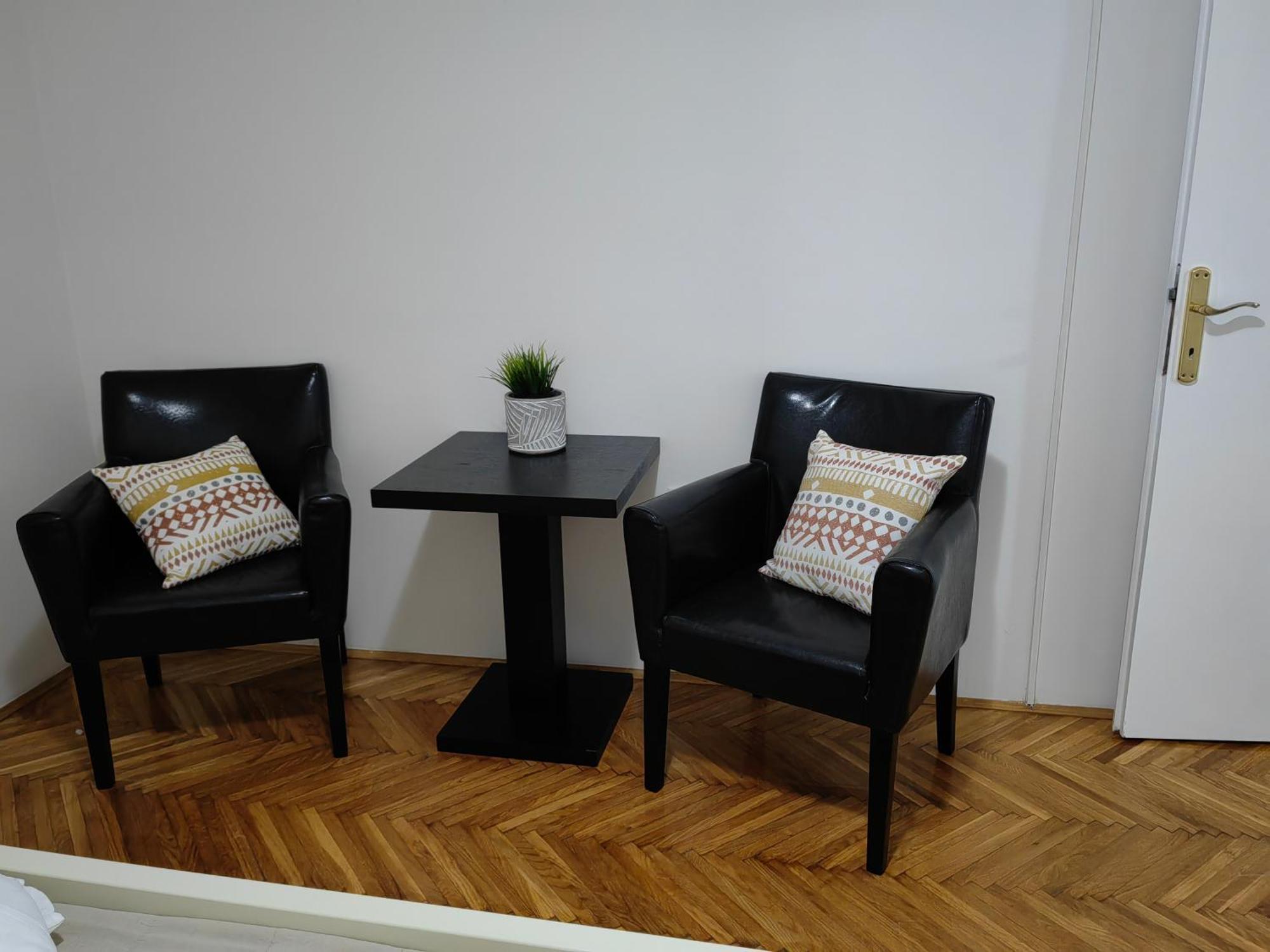 Orient Apartman Sremska Kamenica Exterior foto