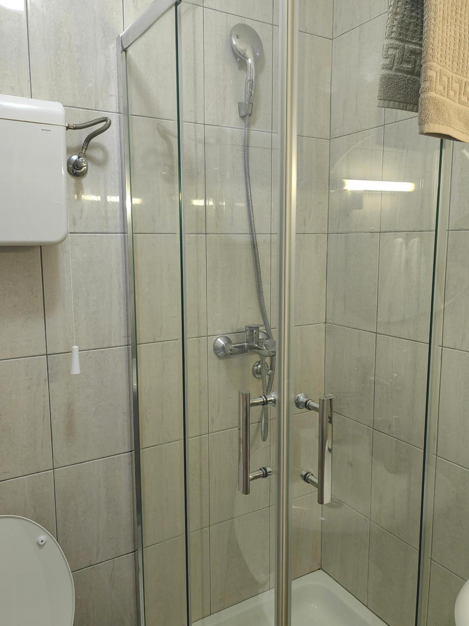 Orient Apartman Sremska Kamenica Exterior foto